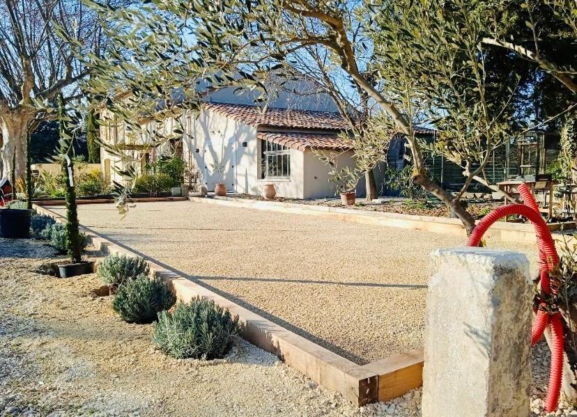 Gite Du Mas De La Finiere ,Avec Spa Interieur Châteaurenard Exterior foto