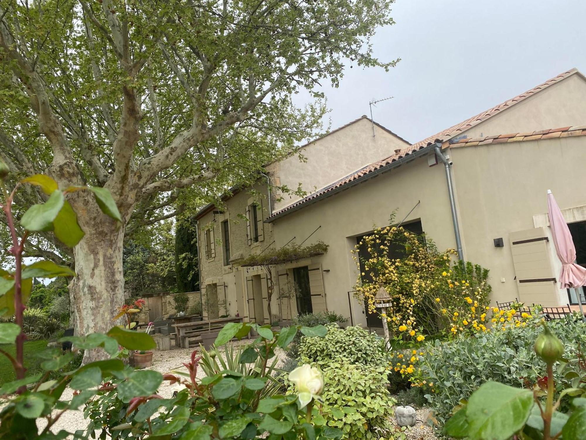 Gite Du Mas De La Finiere ,Avec Spa Interieur Châteaurenard Exterior foto